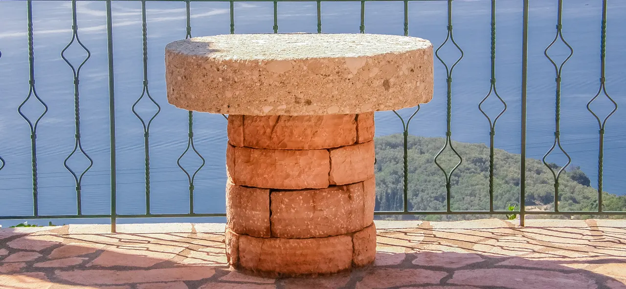 Image of traditional lithari